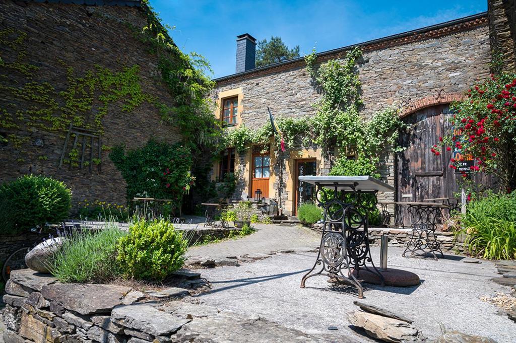 Appart Hotel Au Pied De Vigne Vresse-sur-Semois Eksteriør billede